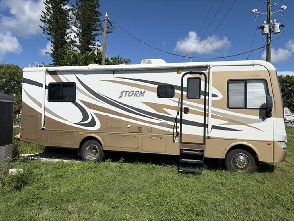 2013 Fleetwood Storm 28MS in seminole FL
