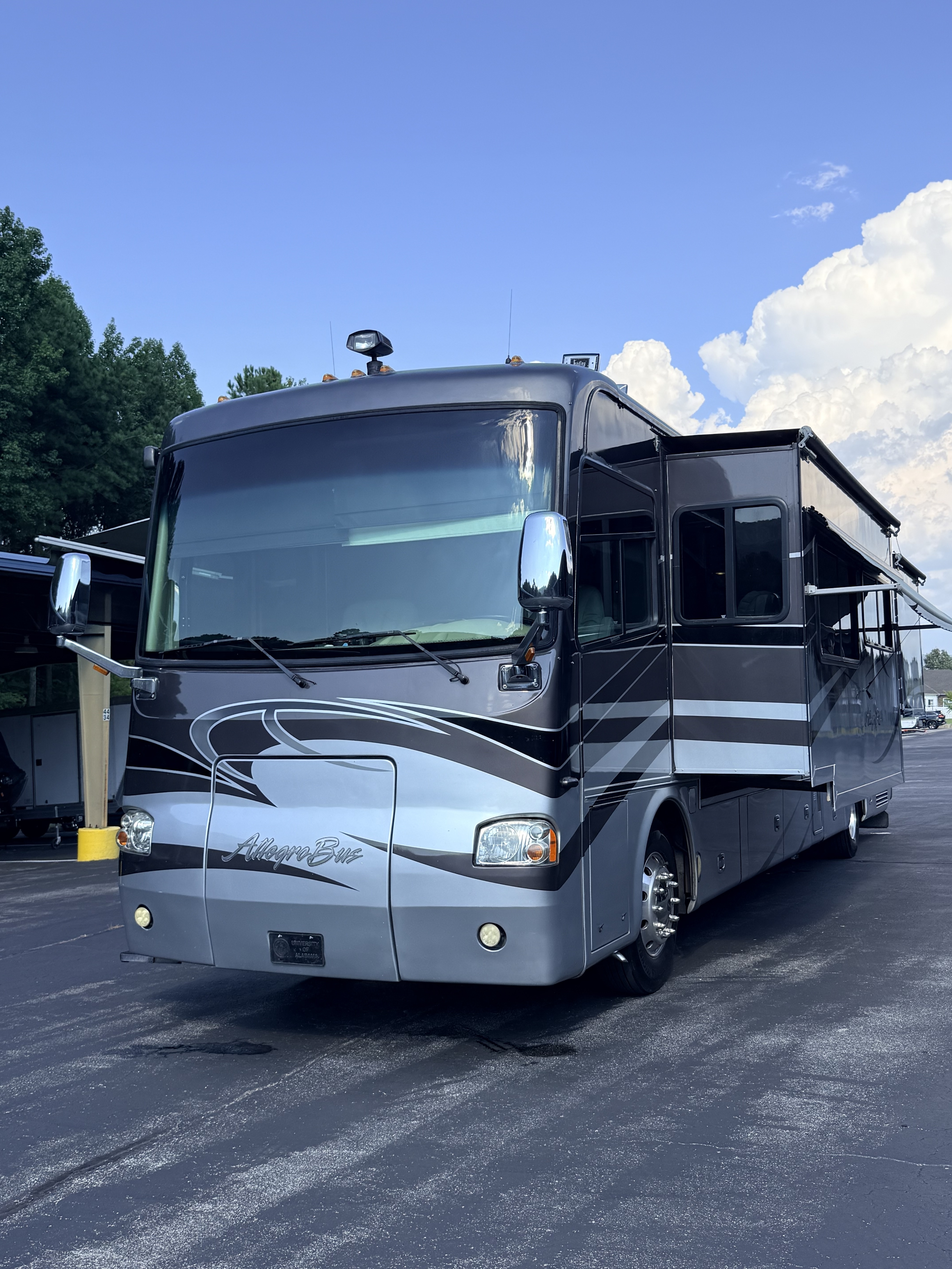 2006 Tiffin Motorhomes ALLEGRO BUS 40 QDP RV
