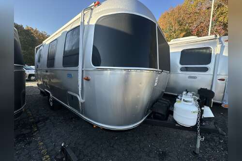 2025 Airstream Bambi 22FB in colfax NC