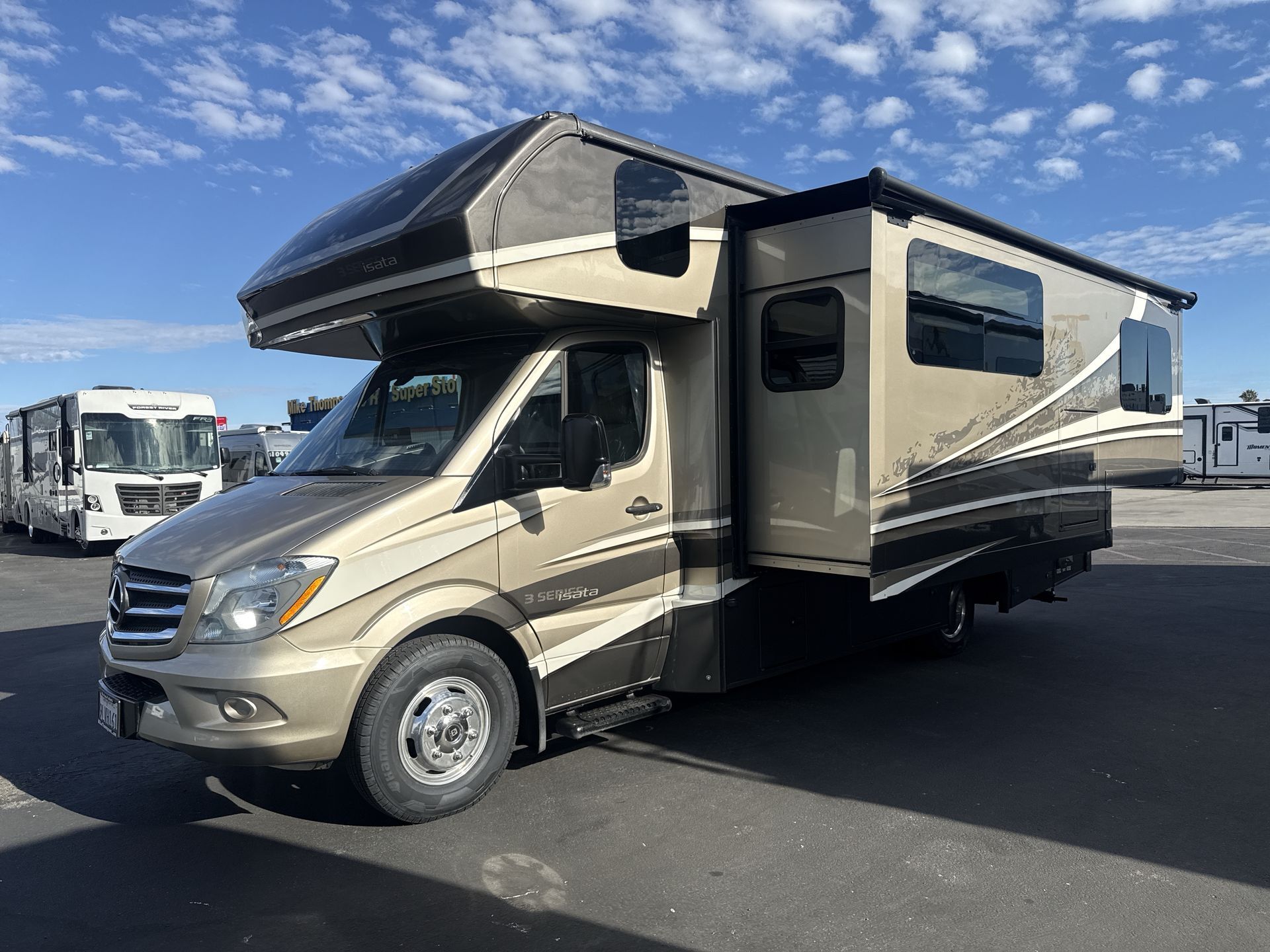 2020 Dynamax Corp ISATA 3 SERIES 24FW in fountain valley CA