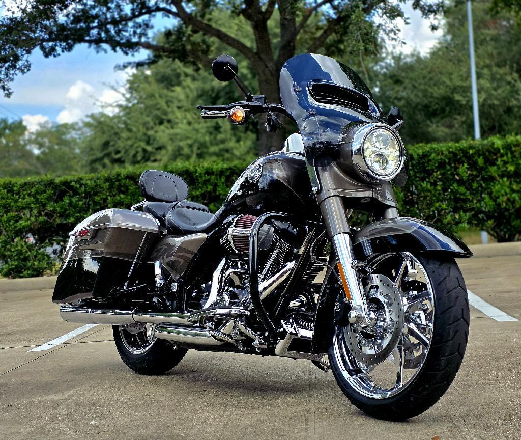 2014 Harley-Davidson Road King Cvo Motorcycles For Sale in Texas