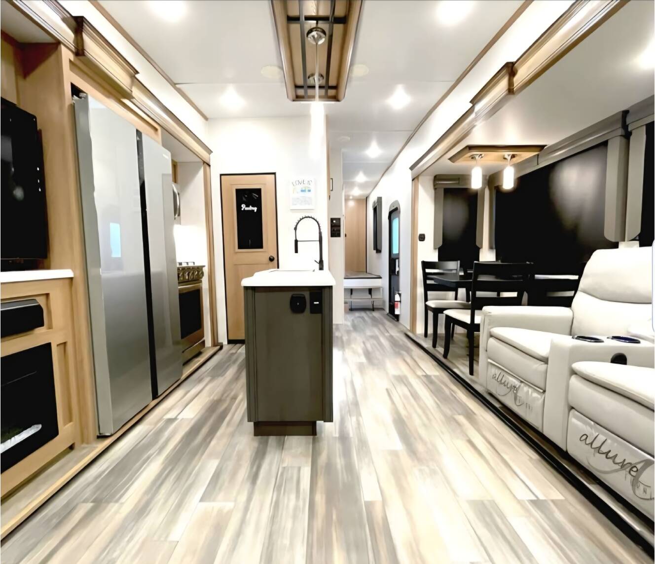 A photo of this 2023 Prime Time SANIBEL 3902WB