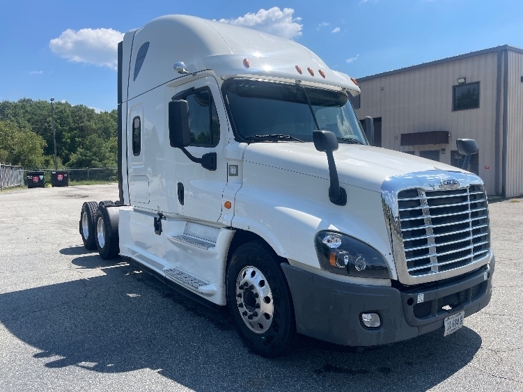 2020 FREIGHTLINER CASCADIA 125 in Greensboro, NC
