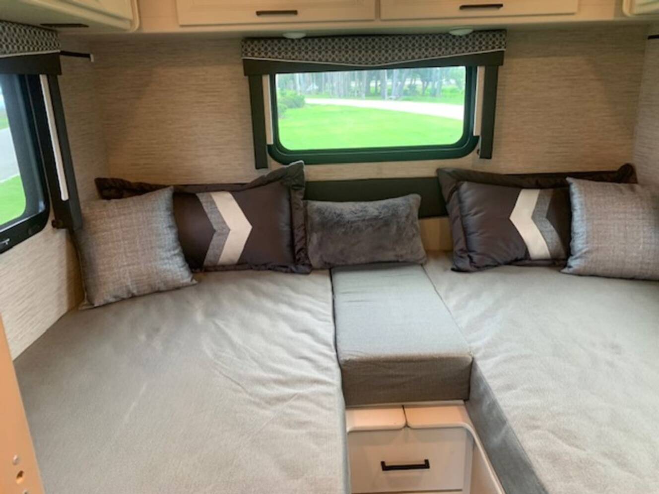 A photo of this 2021 Thor Motor Coach Axis 24.1