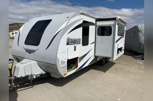 2018 Lance Travel Trailer 2185 in milliken CO