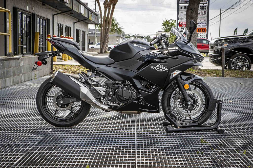 2026 Kawasaki Ninja 500 Metallic Flat Spark Black BASE in Union Park, FL