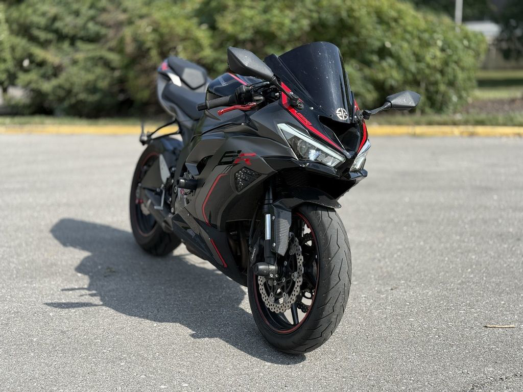 2023 Kawasaki Ninja ZX -6R ABS Metallic Matte Graphenesteel Gray ABS in Olathe, KS