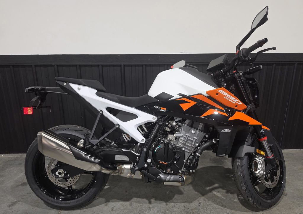 2027 KTM Duke 990 990 in Camp Hill, PA