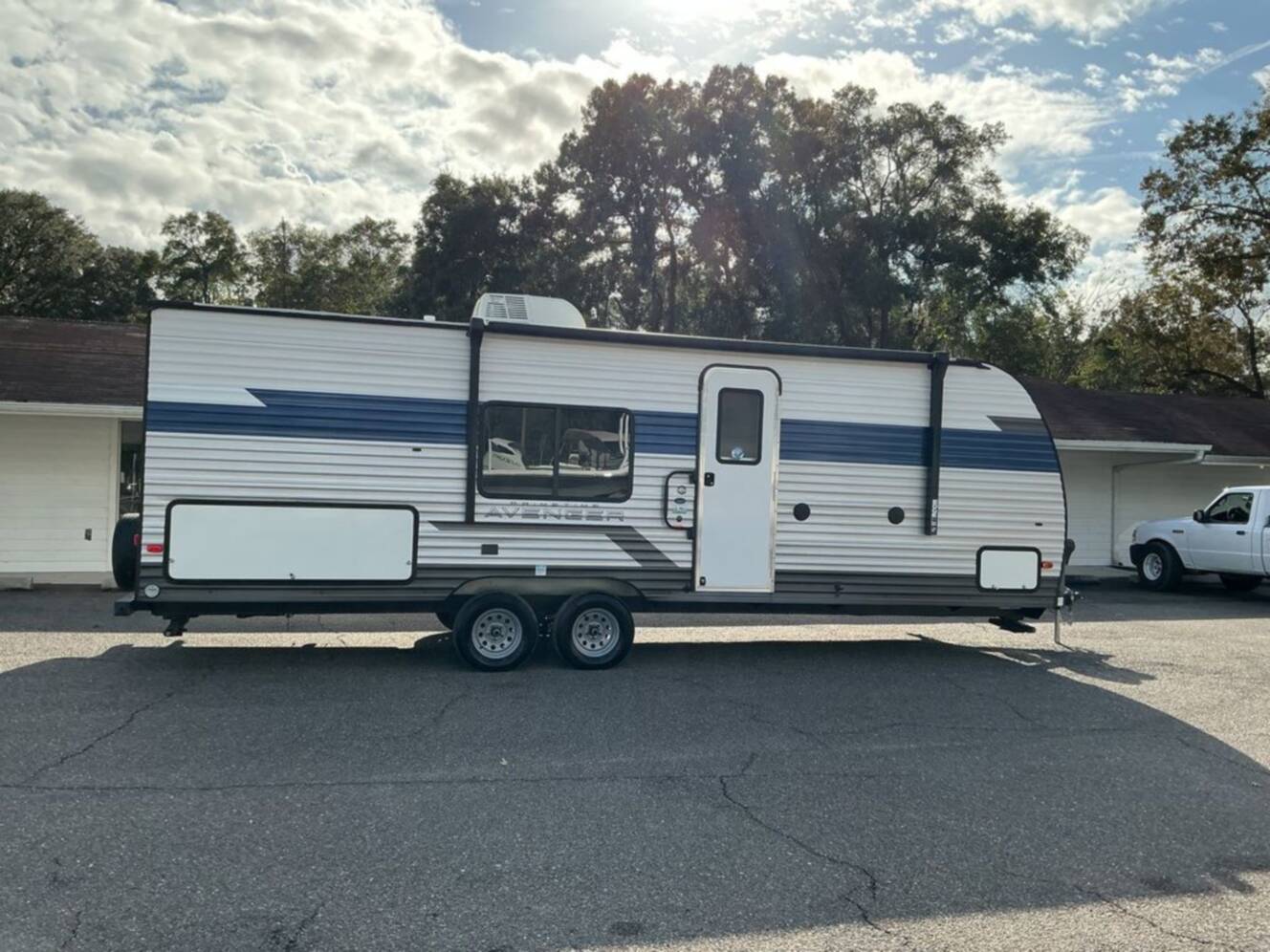 A photo of this 2022 Prime Time Avenger 26BK