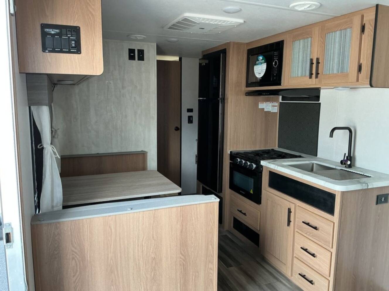 A photo of this 2022 Prime Time Avenger 26BK