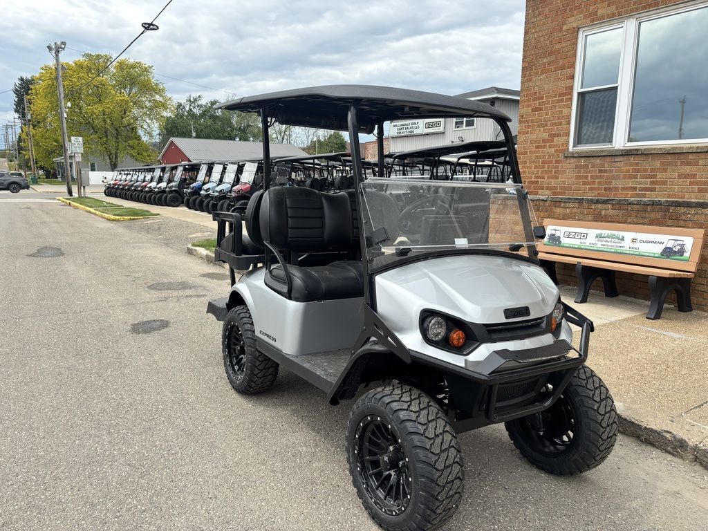 2026 E-Z-GO Express 4 in Strasburg, OH