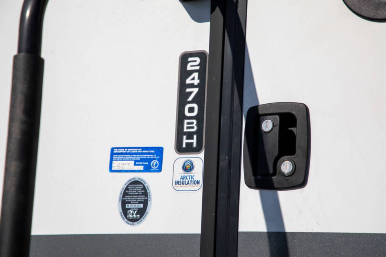 A photo of this 2025 Grand Design Imagine 2470BH