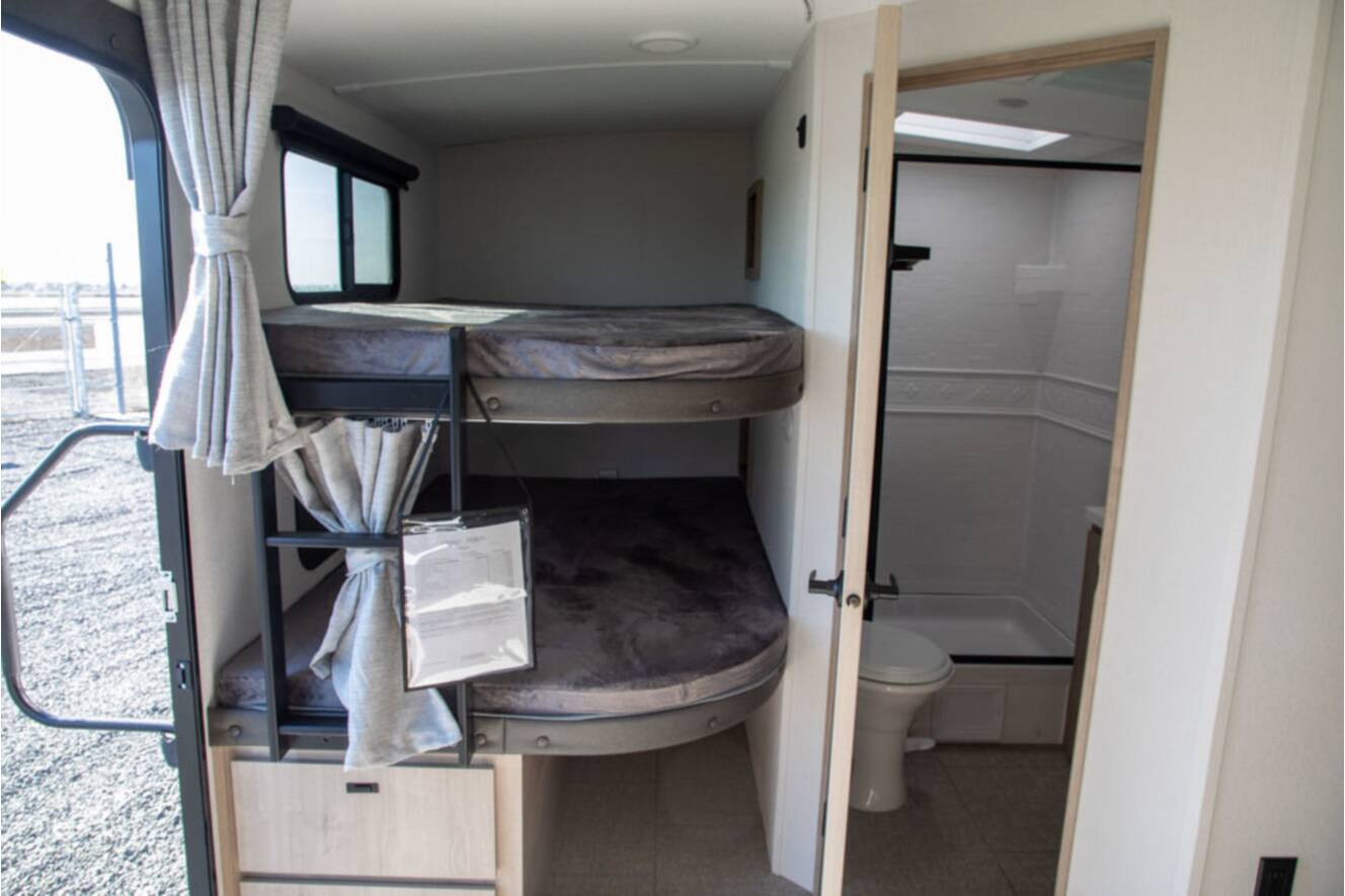 A photo of this 2025 Grand Design Imagine 2470BH