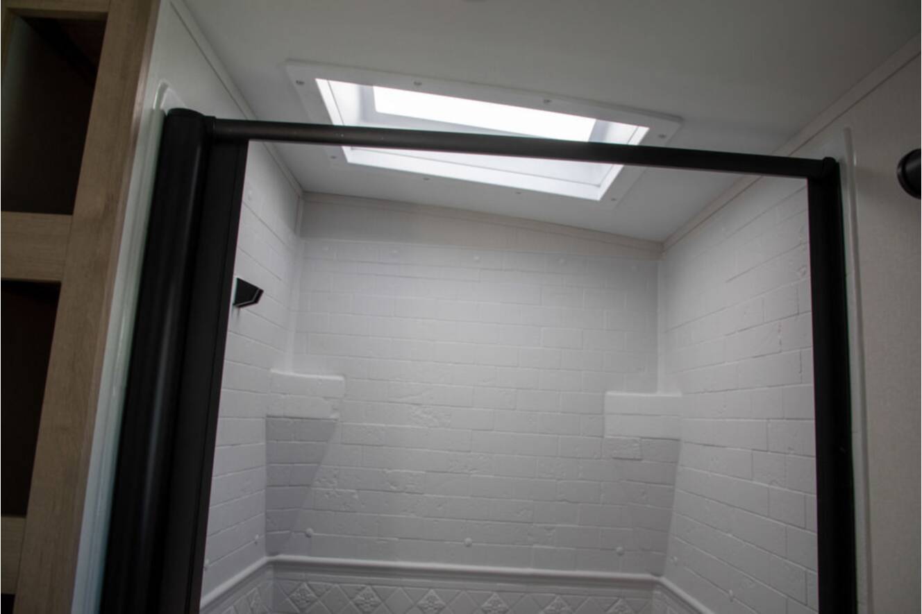 A photo of this 2025 Grand Design Imagine 2470BH