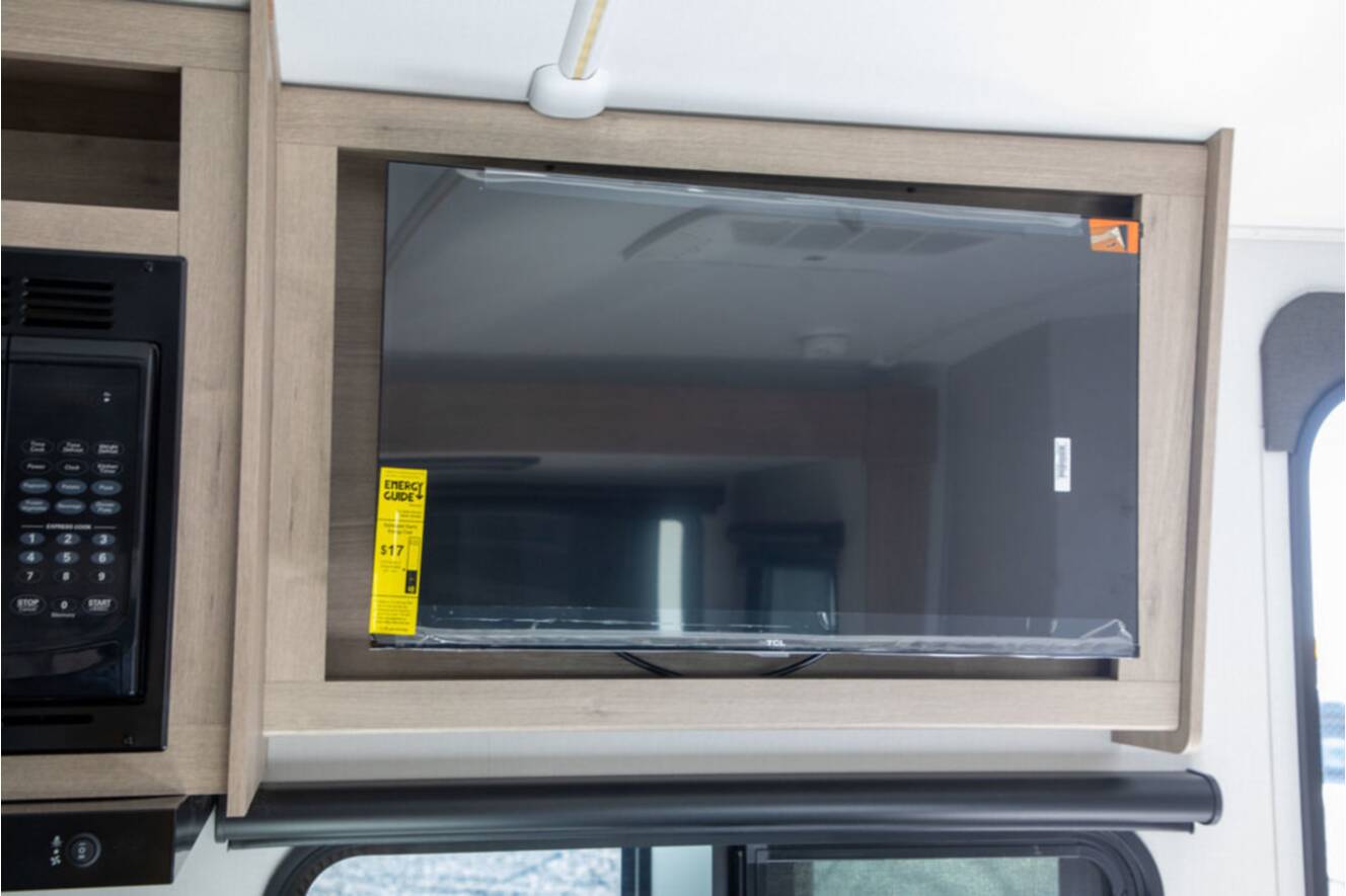 A photo of this 2025 Grand Design Imagine 2470BH