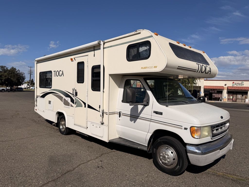2003 Fleetwood Coachmen Leprechaun Tioga 24D in sacramento CA