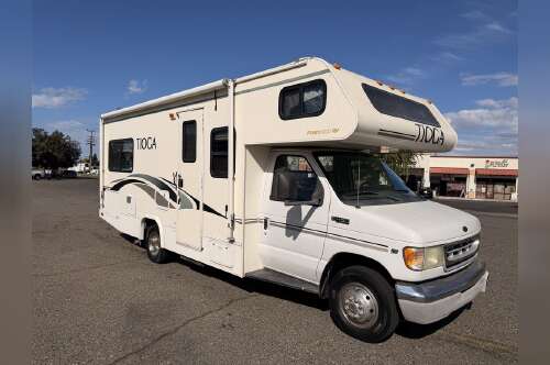 2003 Fleetwood Coachmen Leprechaun Tioga 24D in sacramento CA