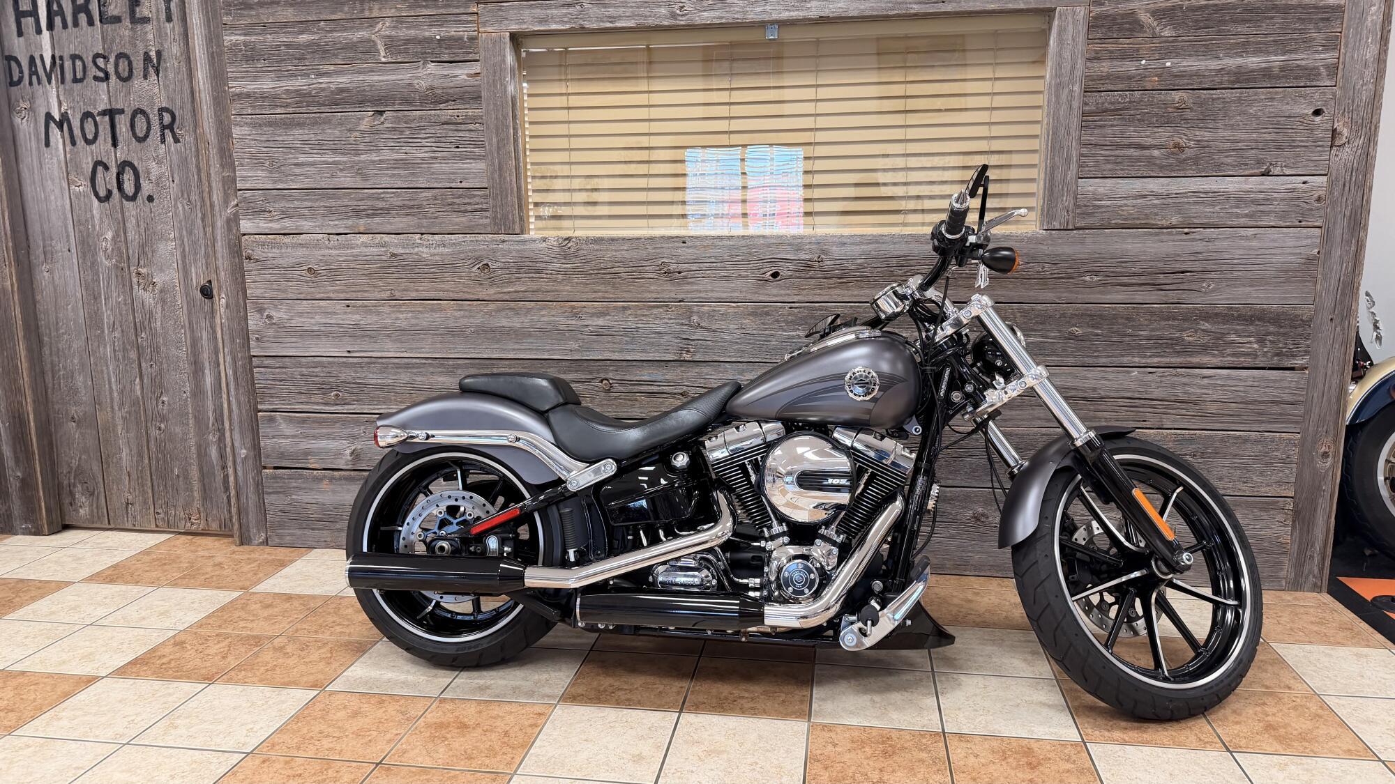 2016 Harley-Davidson Breakout in Bonduel, WI