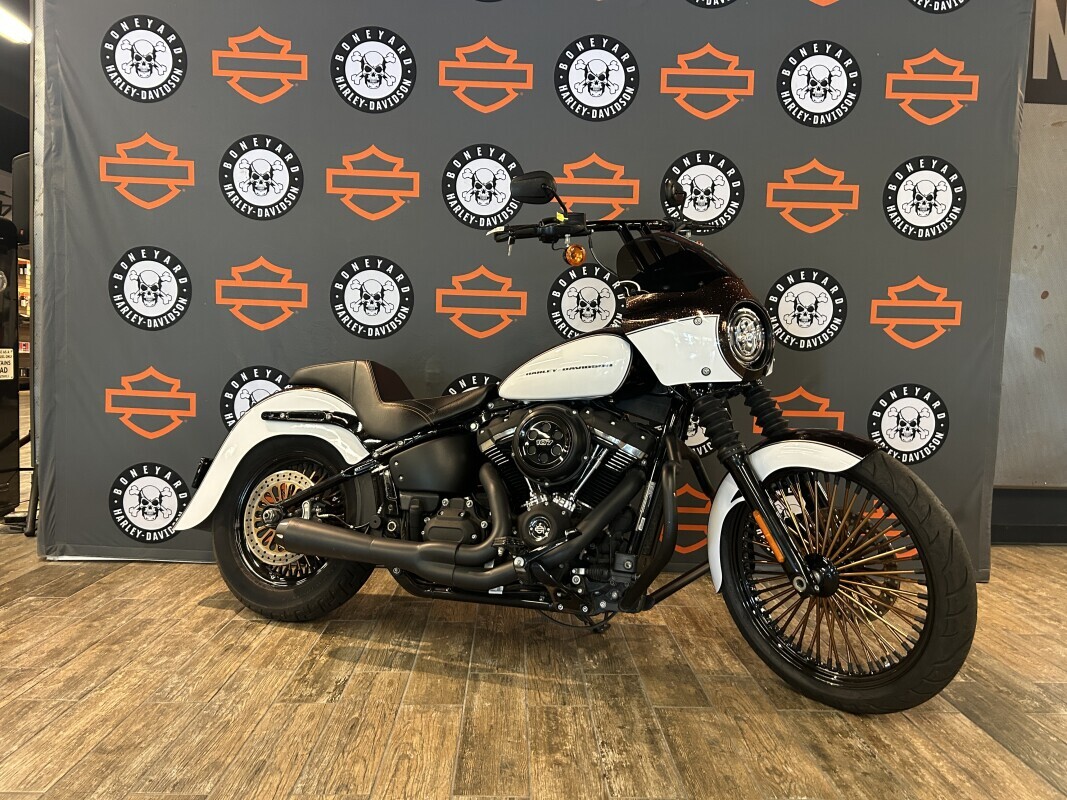 2019 Harley-Davidson Street Bob in Winterville, NC