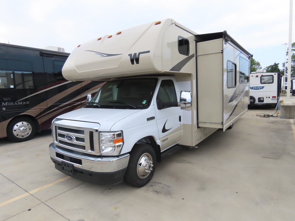 2026 Winnebago Minnie Winnie 31K in spring TX