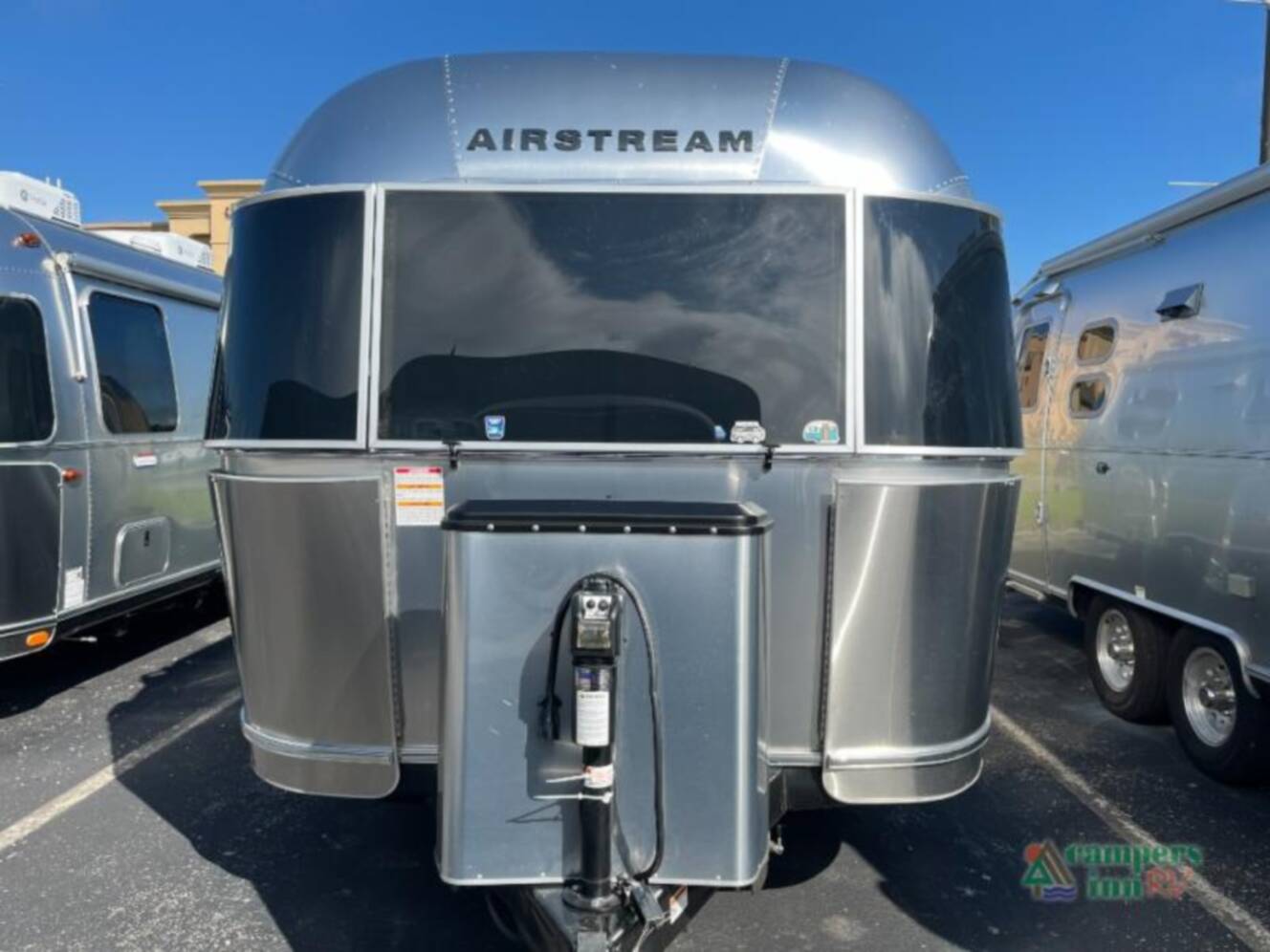 A photo of this 2021 Airstream Flying Cloud 23FBQ