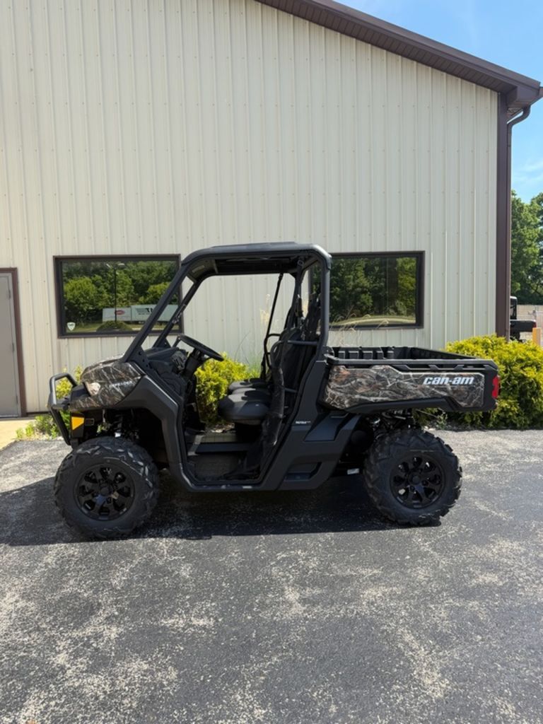 2026 Can-Am Defender DPS HD7 Dark Wildland Camo UTV/Utility ATV