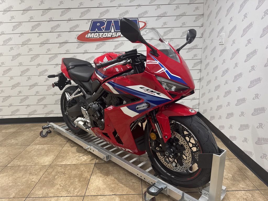 2026 Honda® CBR650R E-Clutch BASE in Deerfield Beach, FL