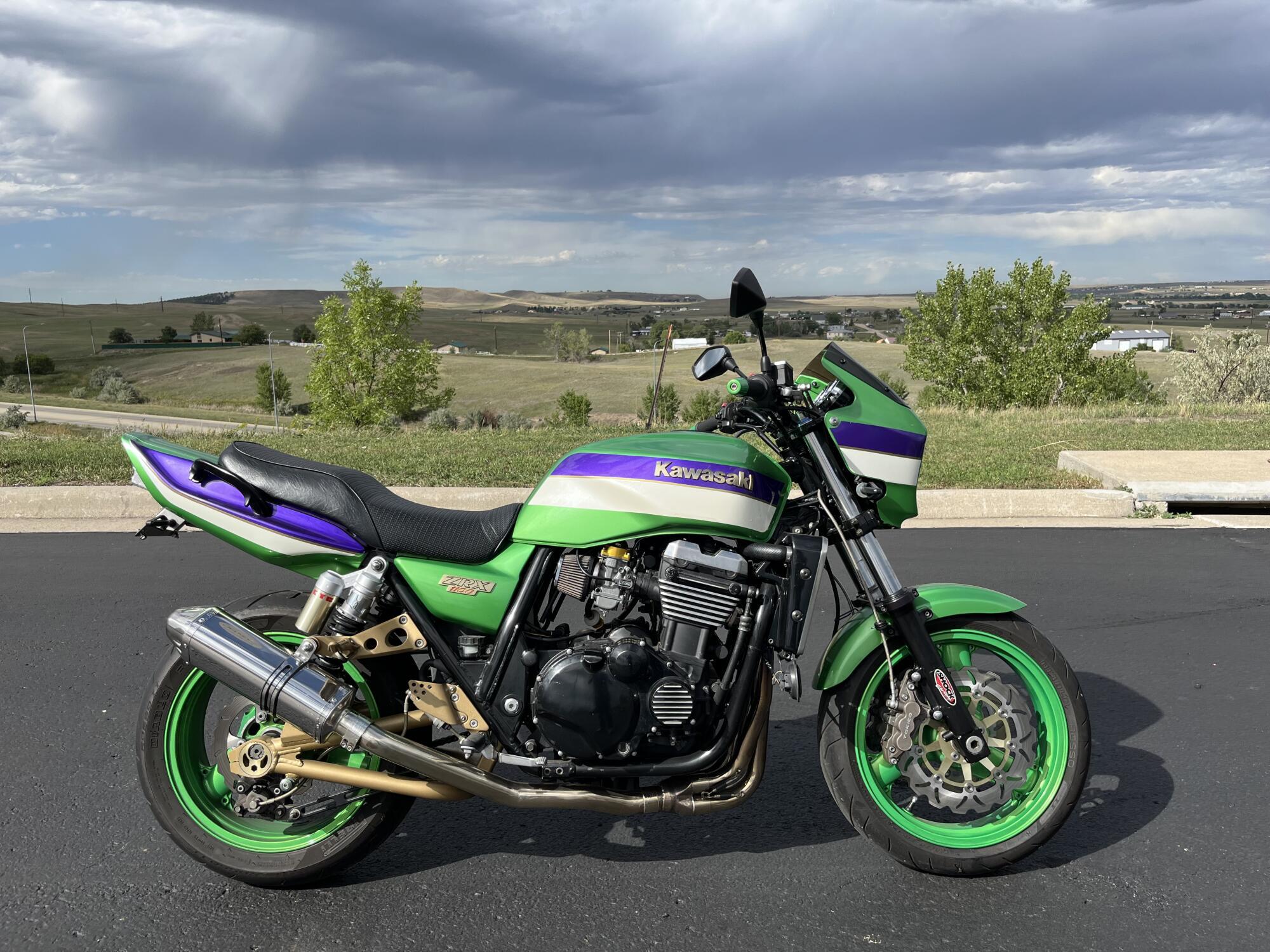 2000 Kawasaki ZRX1100 1100 in Rapid City, SD