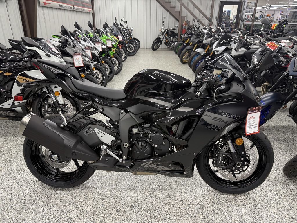 2027 Kawasaki Ninja® ZX -6R BASE in Lake Villa, IL