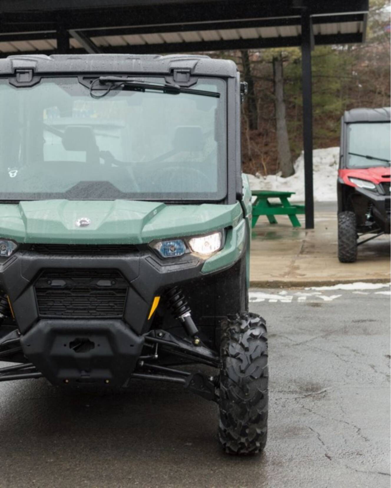 A photo of this 2026 Can-Am Defender MAX DPS CAB HD10