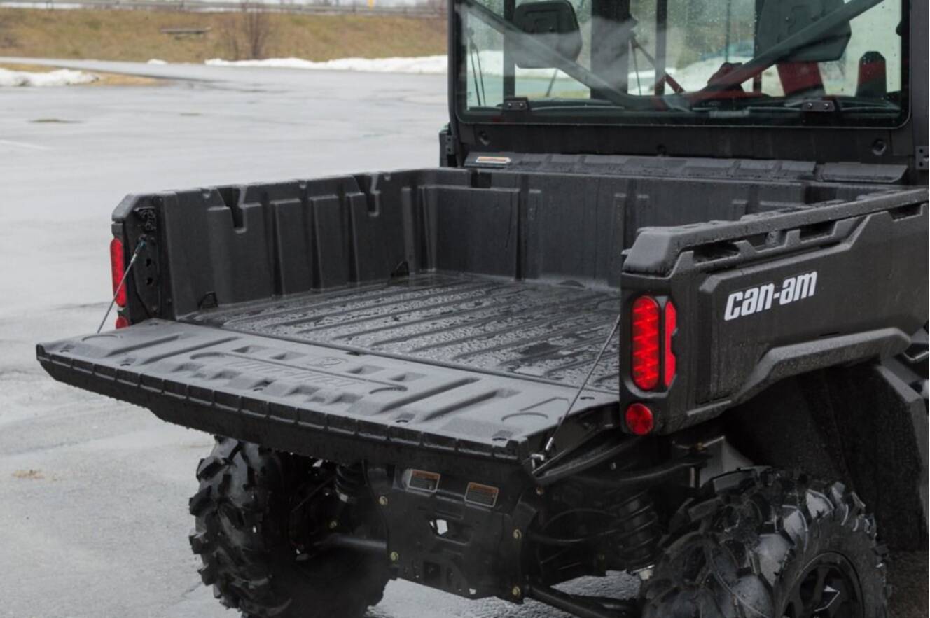 A photo of this 2026 Can-Am Defender MAX DPS CAB HD10