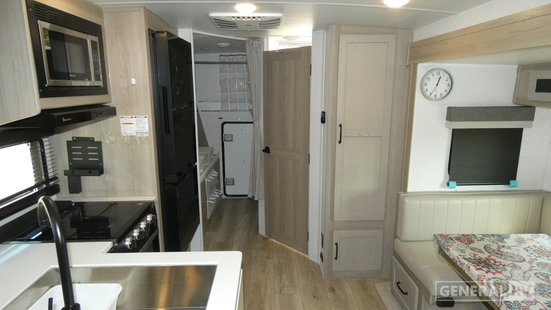 2025 Forest River Rockwood Mini lite 2509S in north canton OH