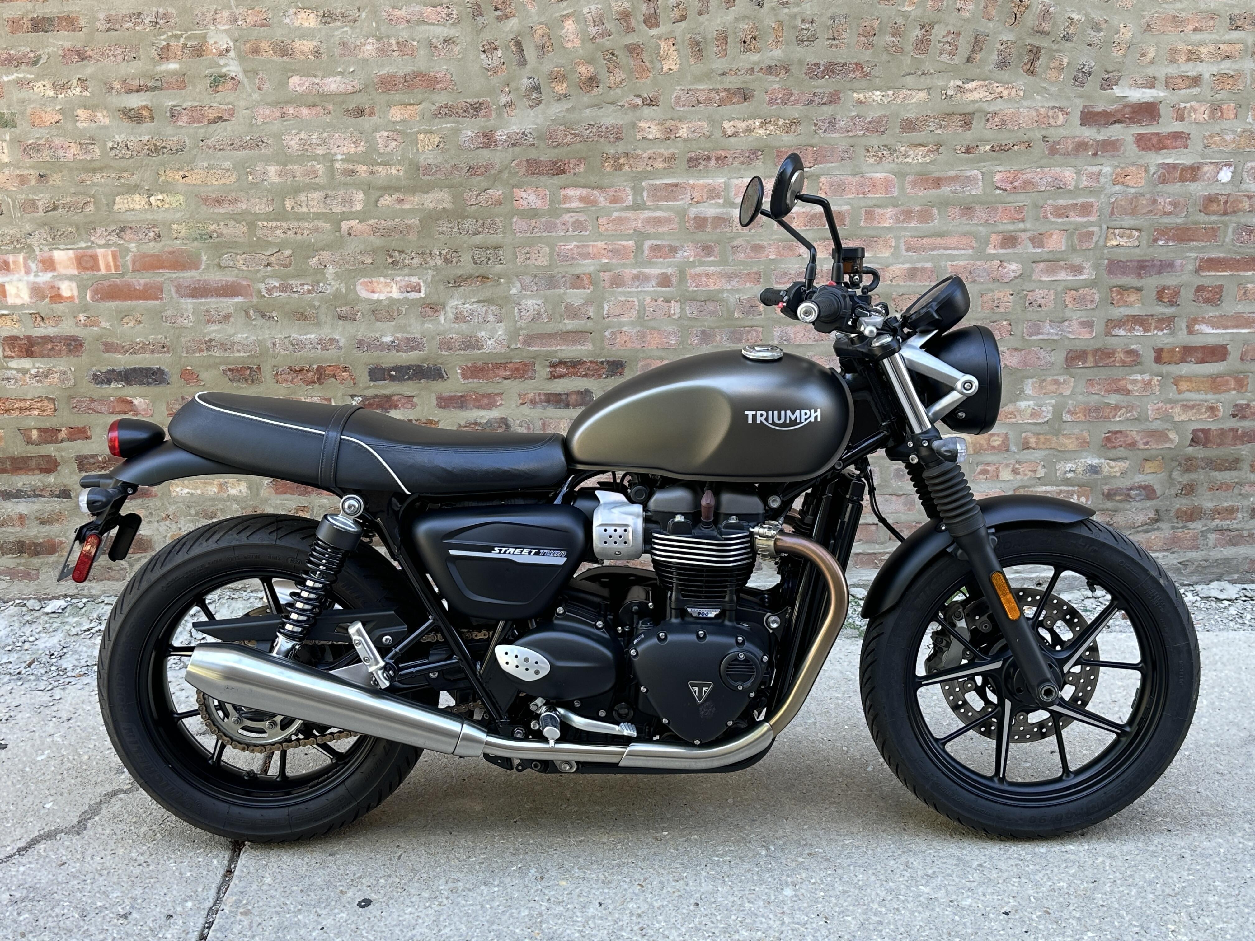 2019 Triumph Street Twin in Chicago, IL