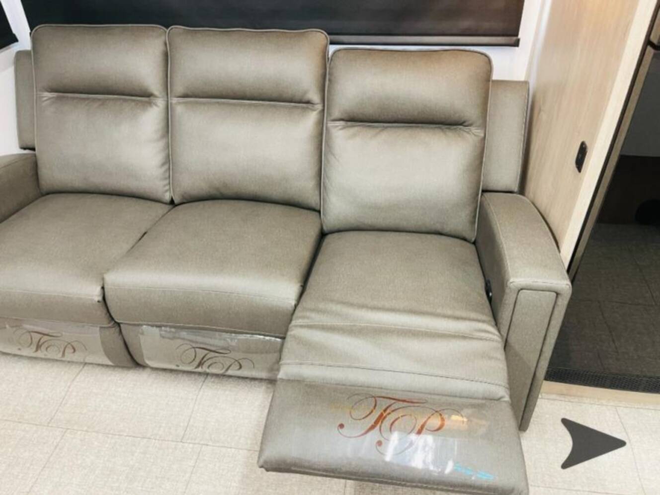 A photo of this 2025 Grand Design Imagine 2300MK