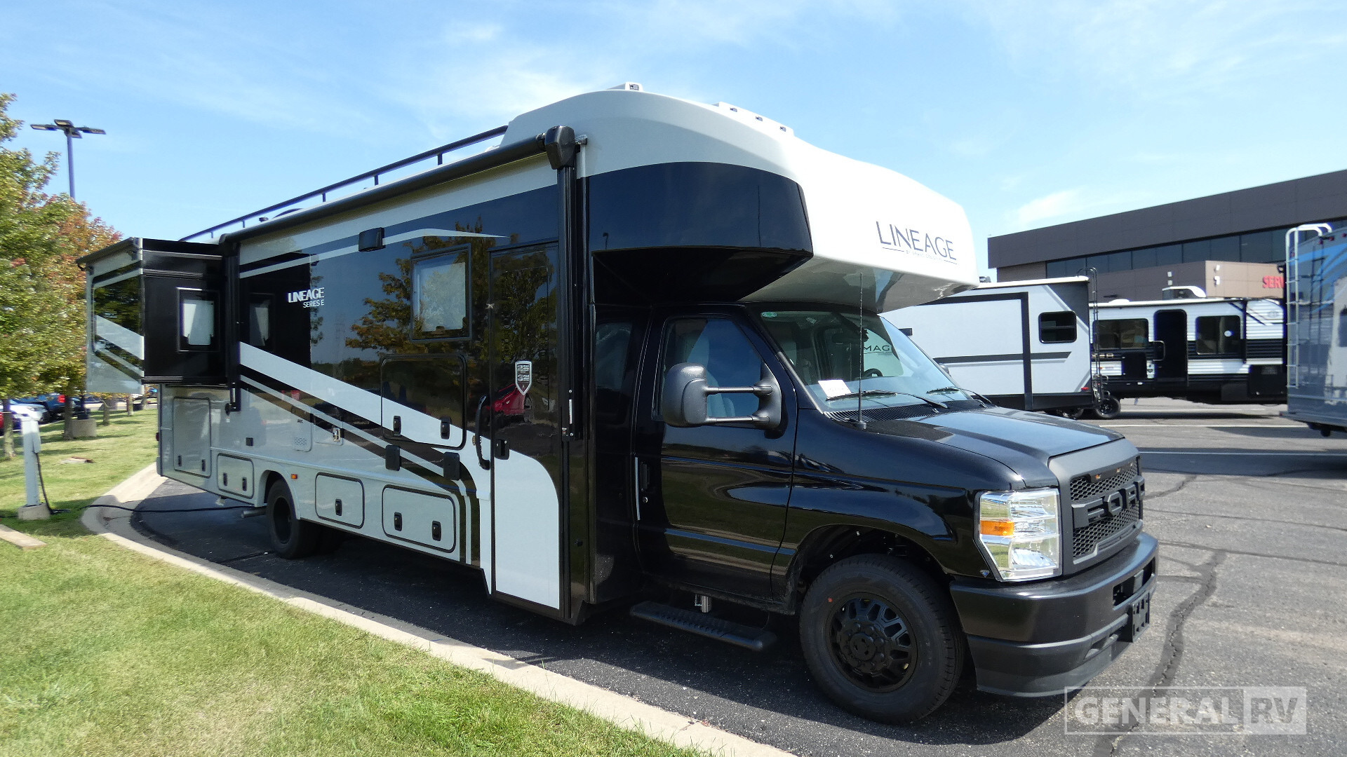 2027 Grand Design LINEAGE 30DC in wixom MI