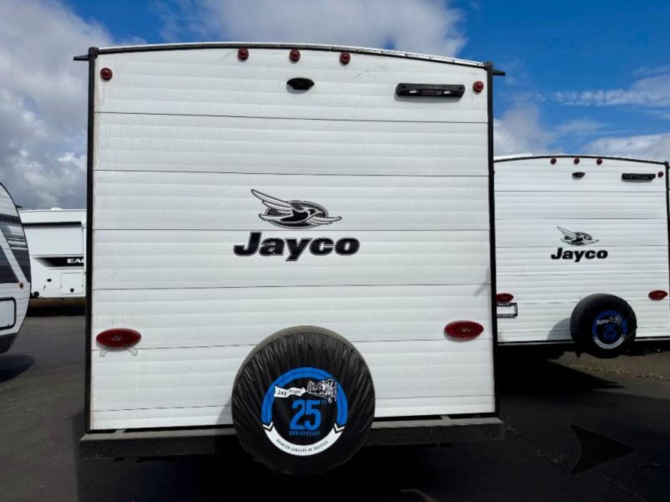 A photo of this 2027 Jayco Jay Flight SLX 260BHW BAJA