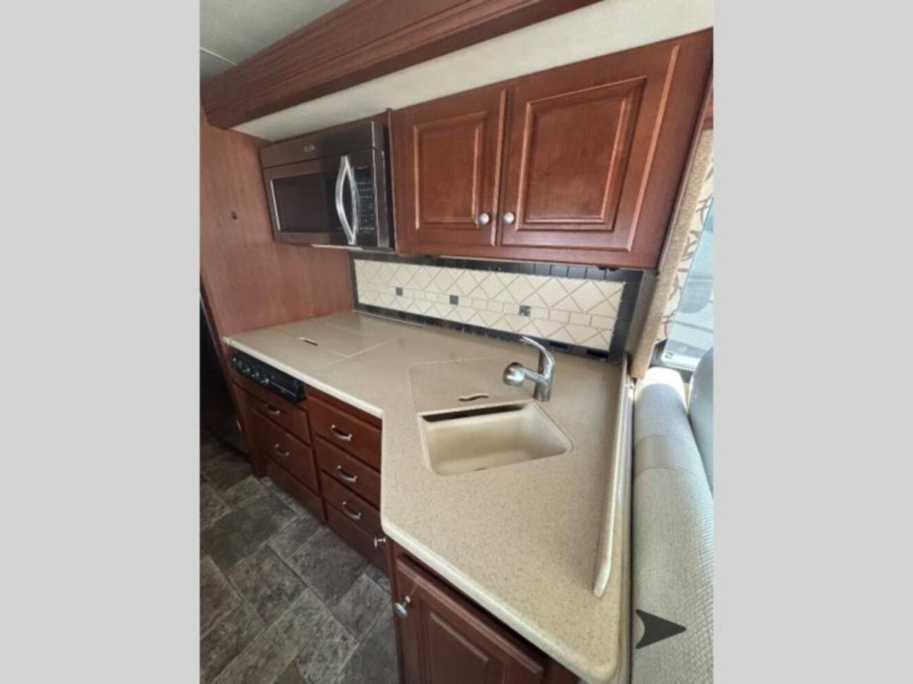 A photo of this 2014 Thor Motor Coach Palazzo 33.2