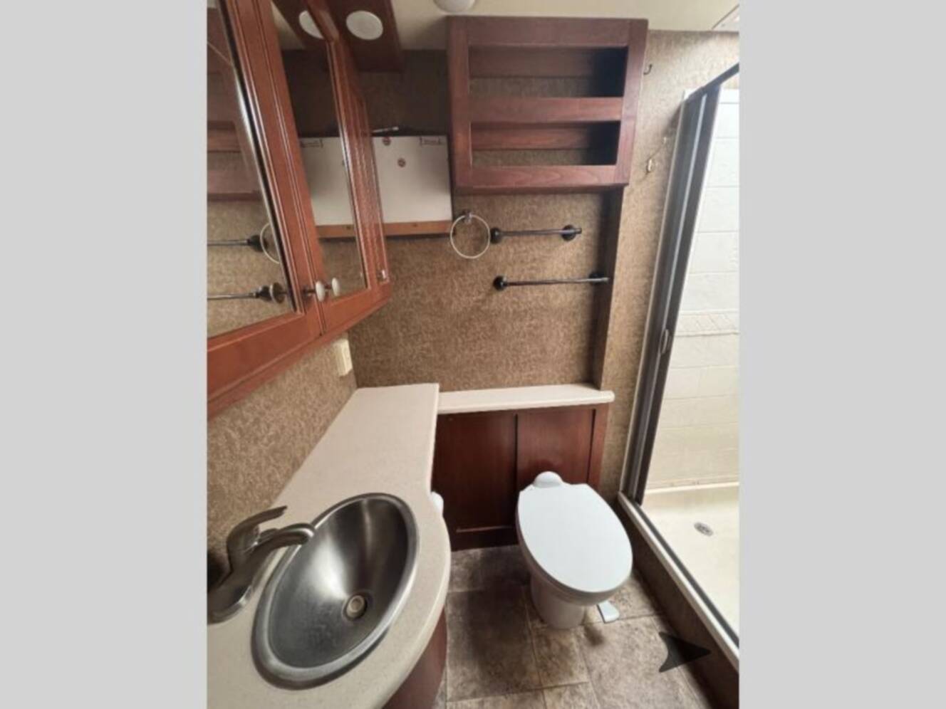 A photo of this 2014 Thor Motor Coach Palazzo 33.2
