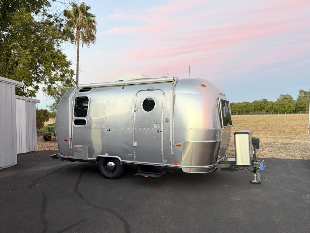 2007 Airstream BAMBI 19CB in winters CA