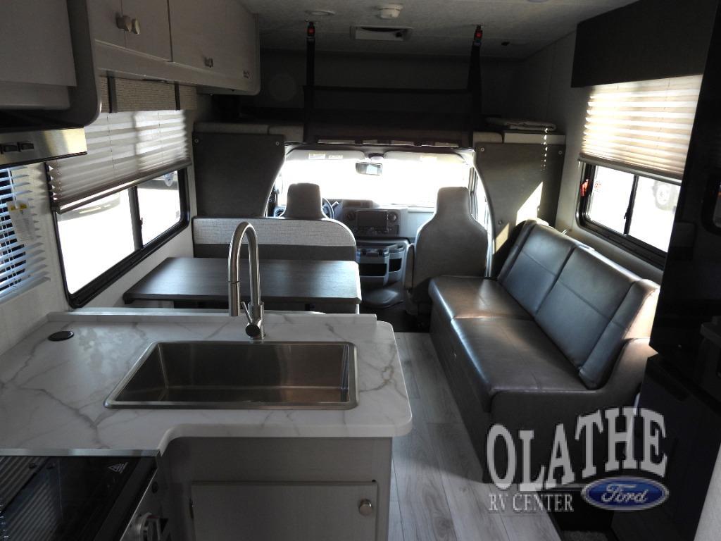 2026 Coachmen Rv Freelander 27QB Ford 350 in gardner KS