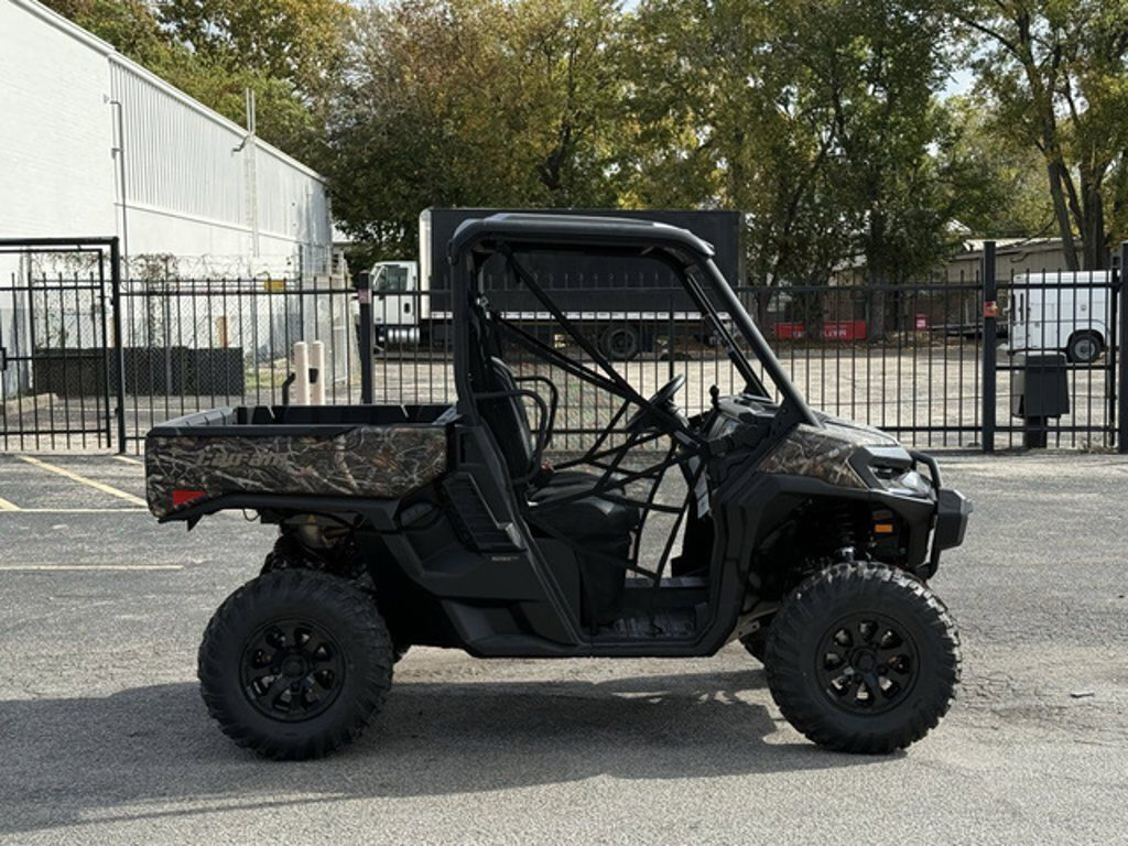 2026 Can-Am DEF XT 65 HD11 CA 26 XT HD11 850 in houtson TX