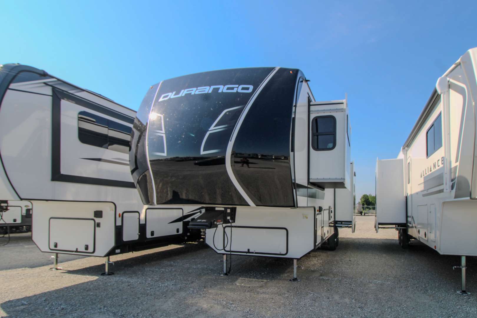 2027 Kz Durango 301RLT in clinton MO