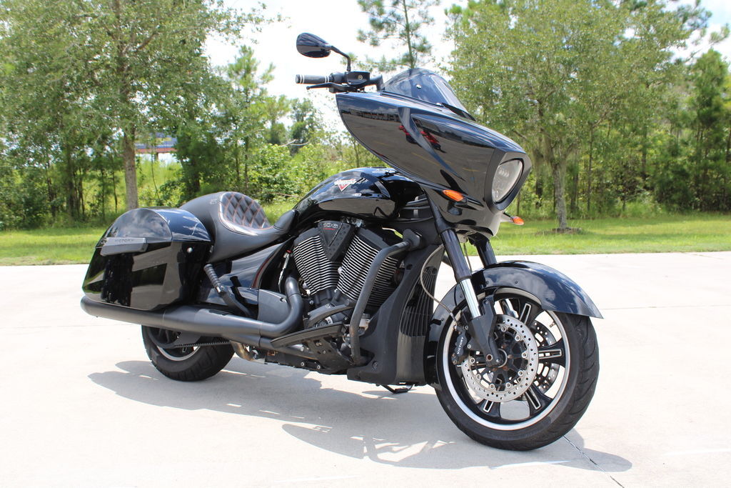 2014 Victory Motorcycles® Cross Country 8-Ball® Gloss Black 8-BALL in Savannah, GA