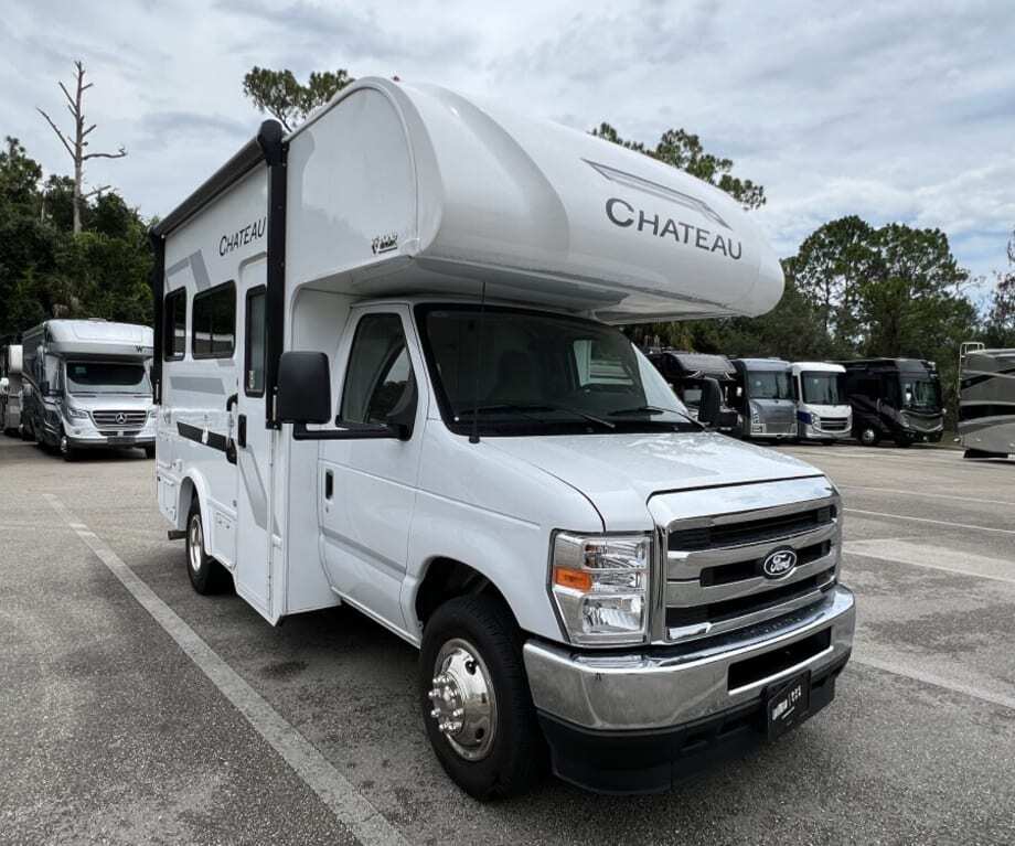 2026 Thor Motor Coach CHATEAU 19Z in fort myers FL