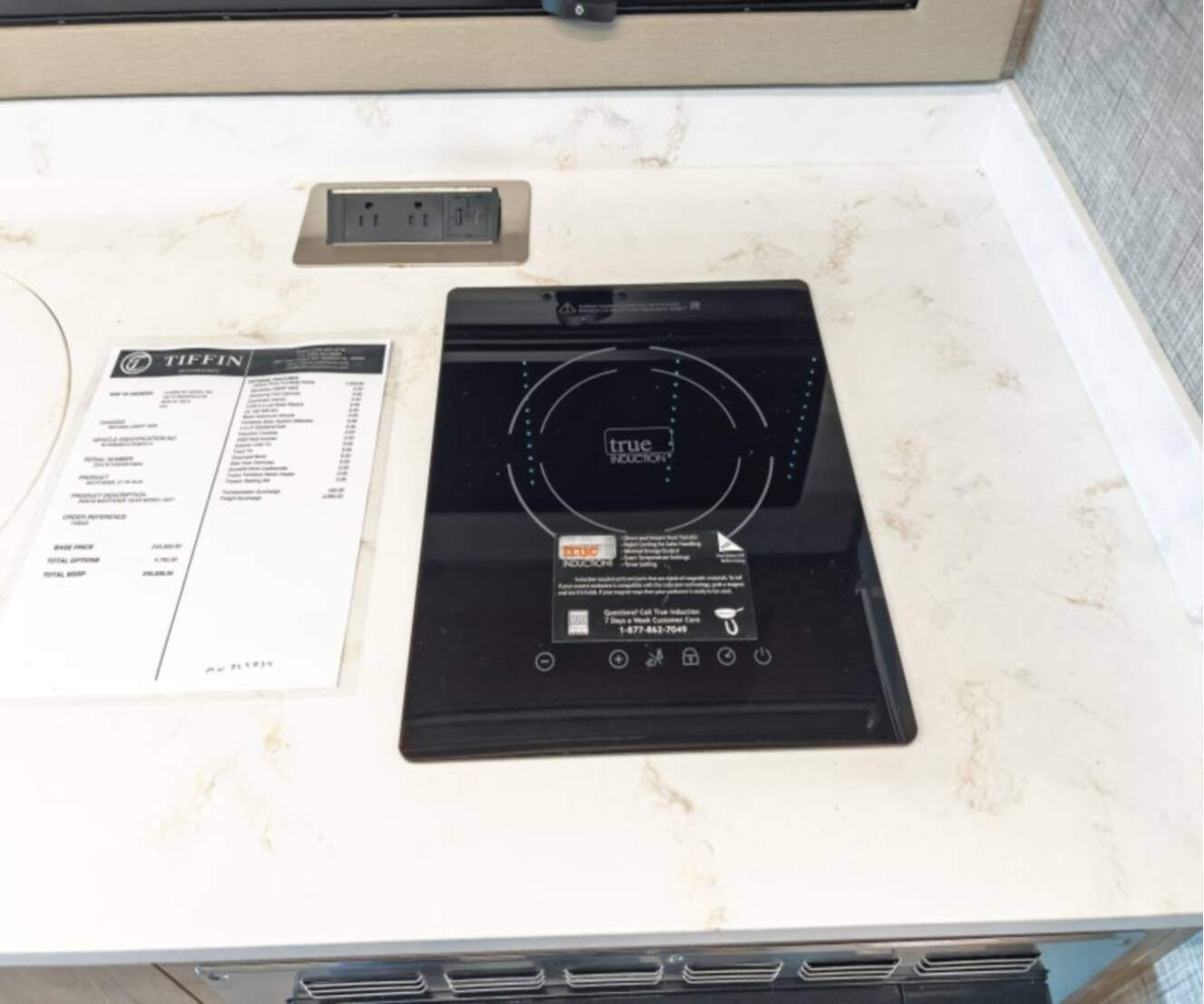 A photo of this 2027 Tiffin WAYFARER 25XLW