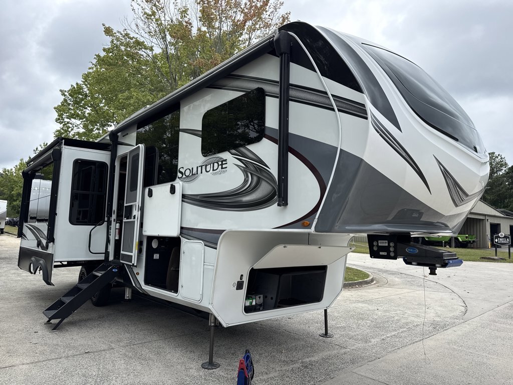 2023 Grand Design Solitude 5TH WHEEL FIFTH WHEEL 280RK in jasper GA
