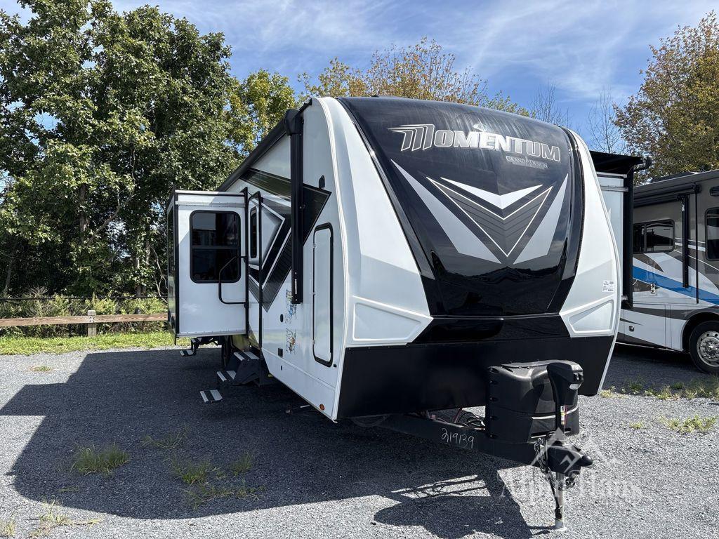 2023 Grand Design Momentum G-Class 29G in middletown NY
