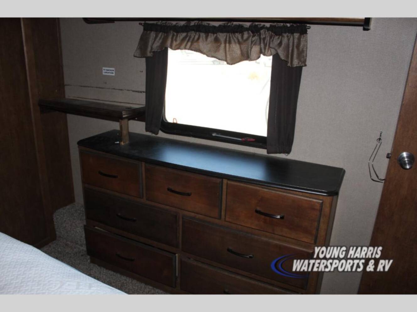 A photo of this 2016 Grand Design Reflection 337RLS