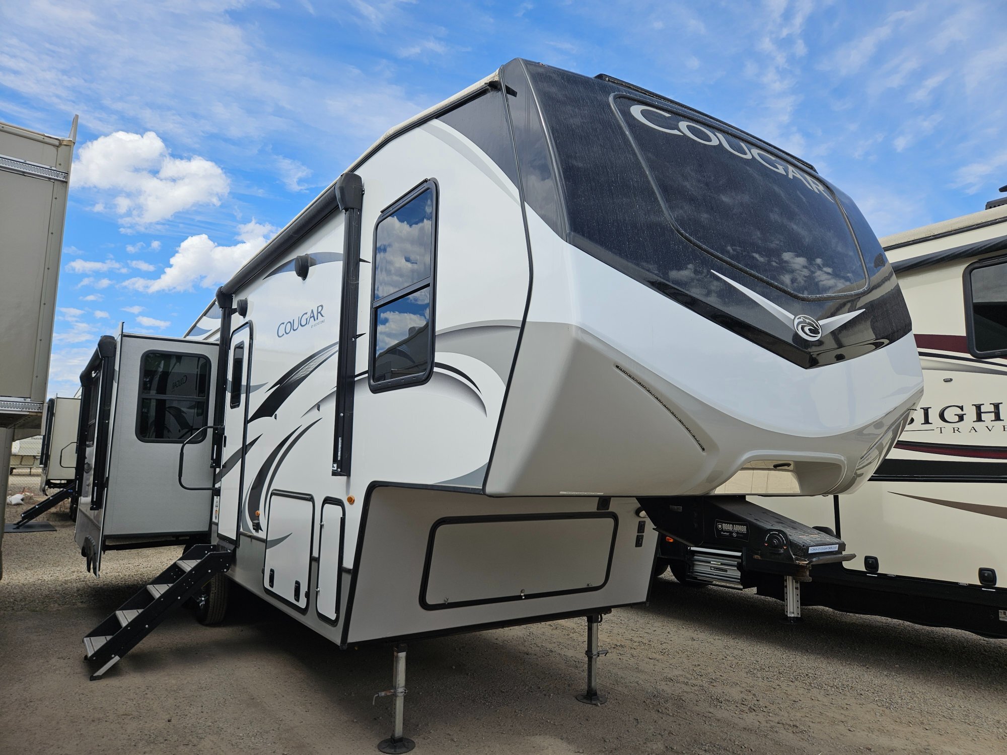 2022 Keystone Cougar 290RLS in pismo beach CA