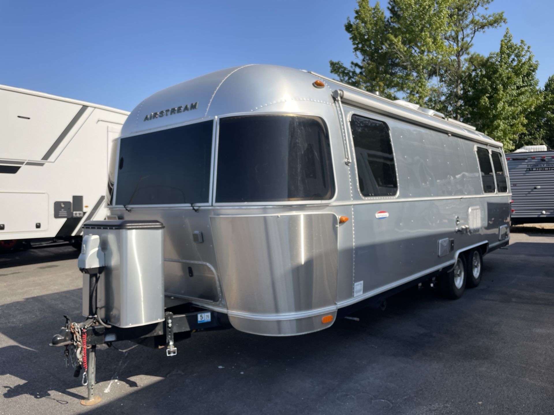 2017 Airstream International Serenity 27FB in buford GA